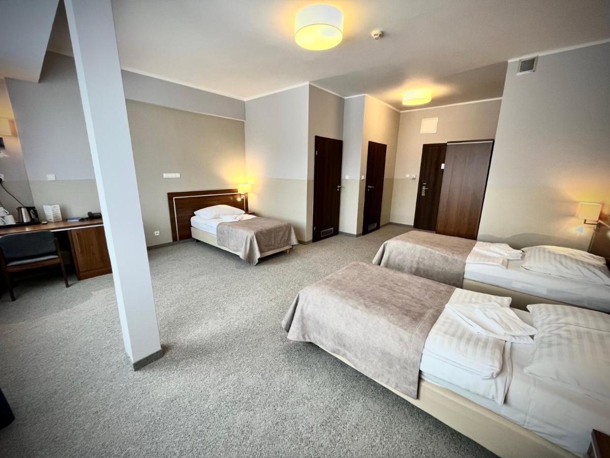 Hotel Szyndzielnia ビエルスコ・ビアバ エクステリア 写真
